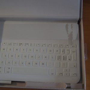 Logitech FabricSkin Keyboard (99206047983)